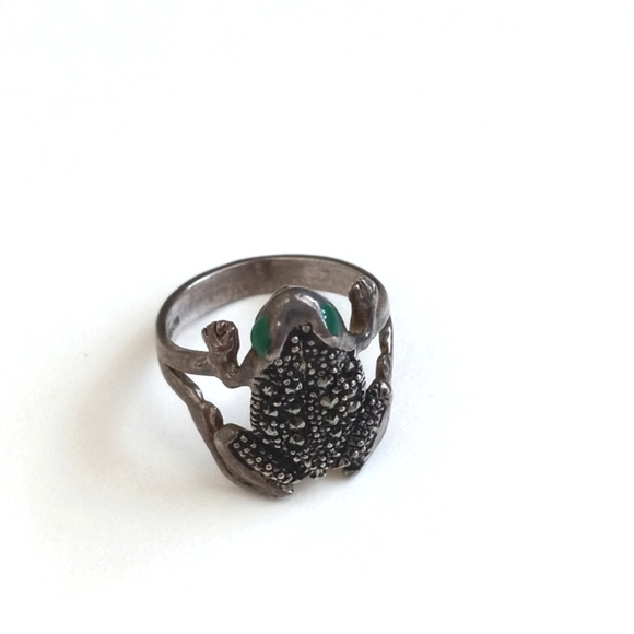 Jewelry - 925 Sterling Silver Frog Ring with Green Eyes 7